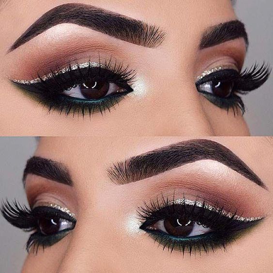 EYELINER WITH GLITTER